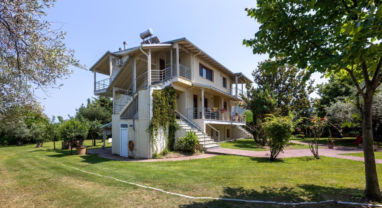 Holiday home The Olympus Garden House