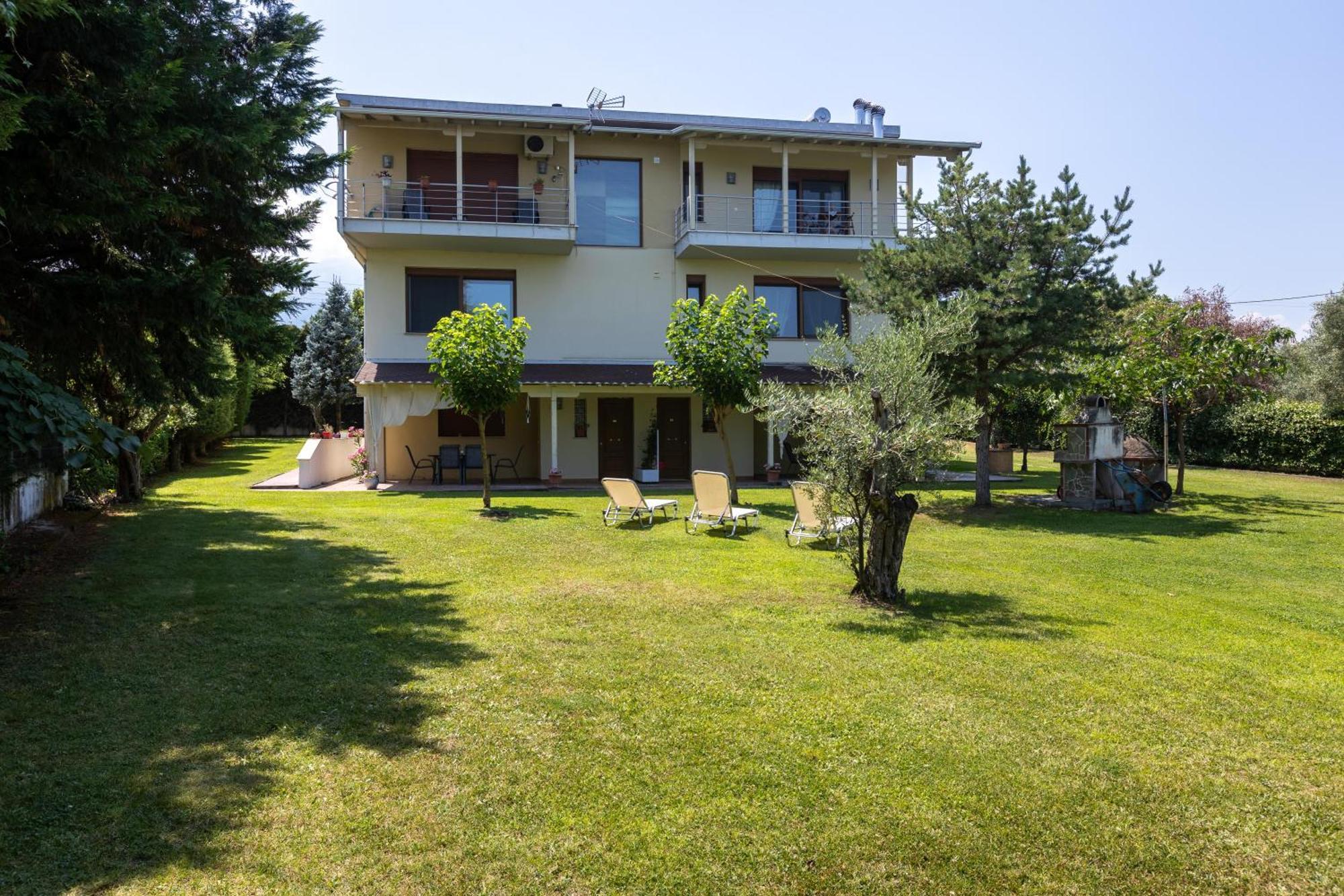 Holiday home The Olympus Garden House